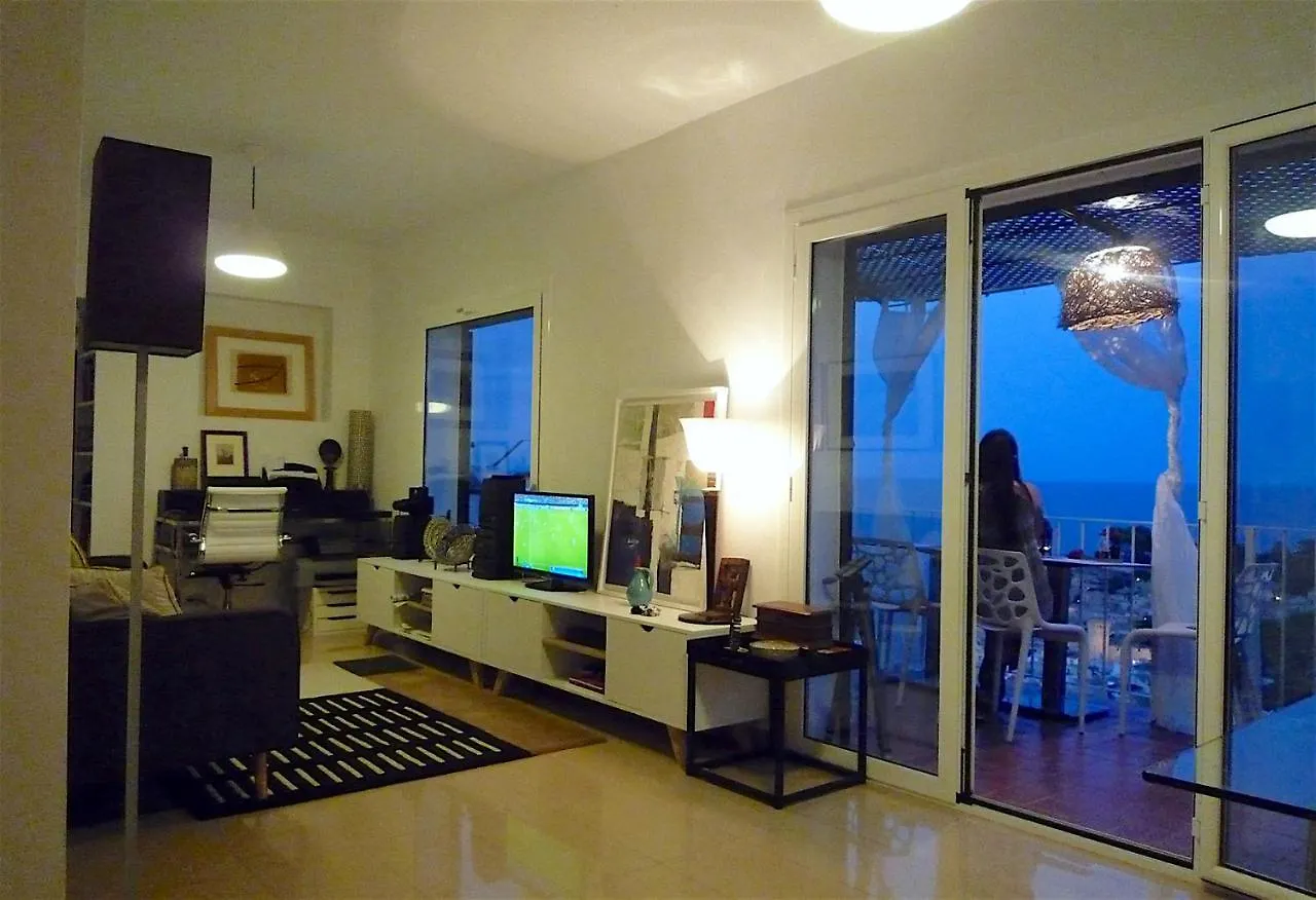 Lets Holidays Best View Apartment トッサ・デ・マール